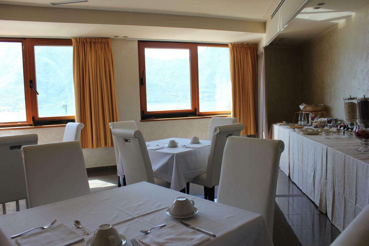 Il Castello Di Lovere Hotell Eksteriør bilde
