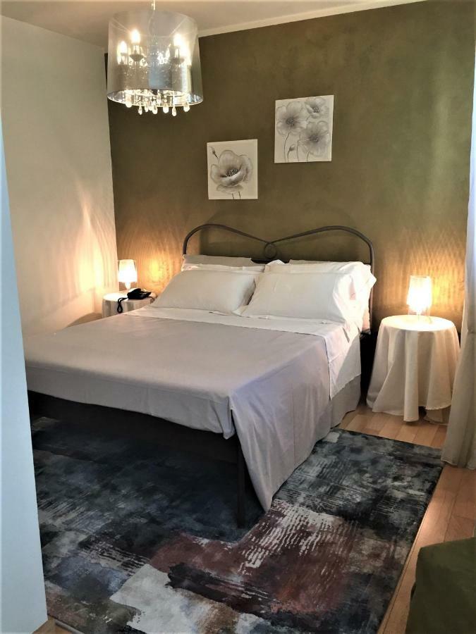 Il Castello Di Lovere Hotell Eksteriør bilde